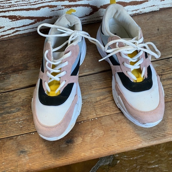 JustFab Beck Platform Sneaker 9 - Picture 12 of 13